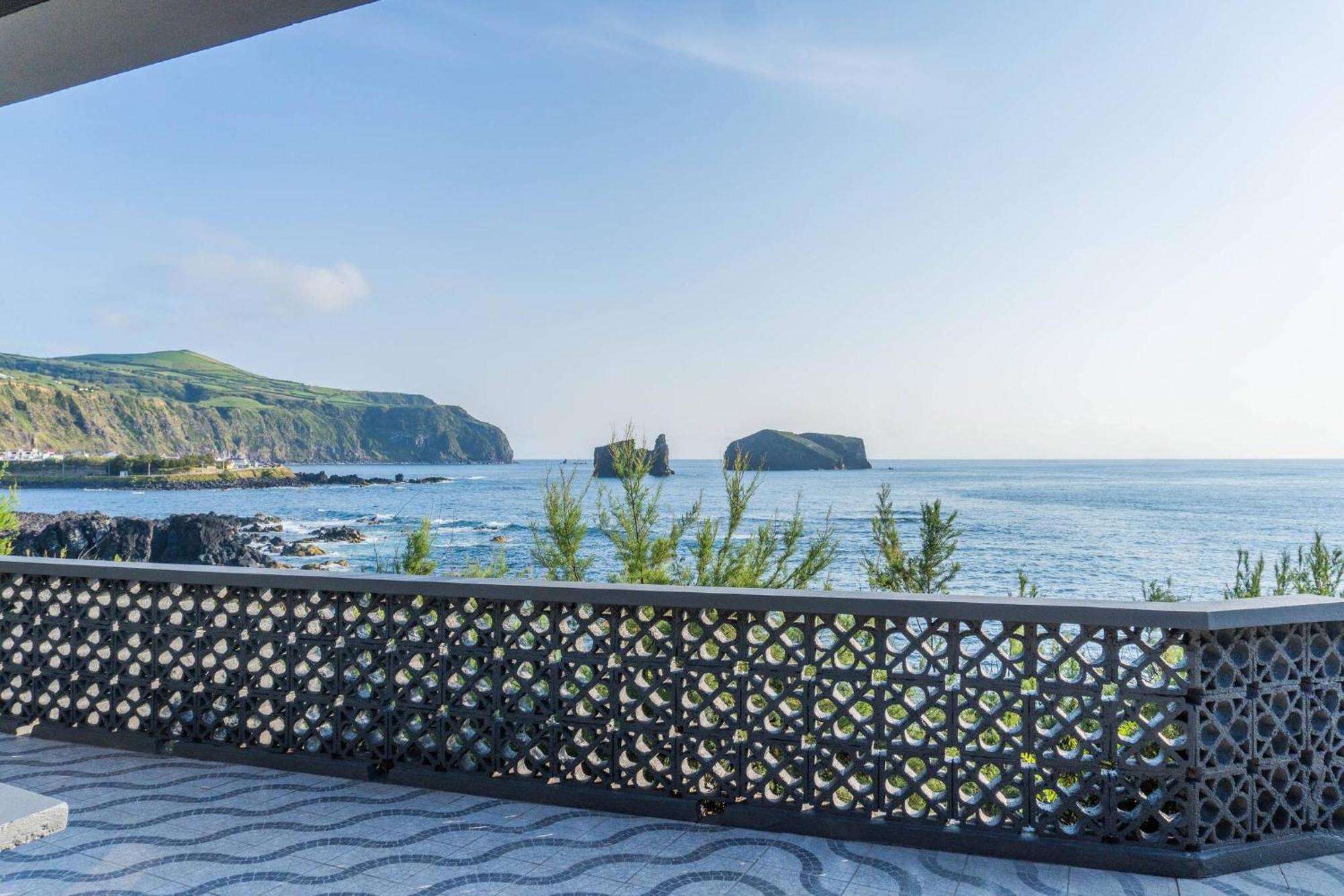 Mosteiros Natural Pool House ภายนอก รูปภาพ
